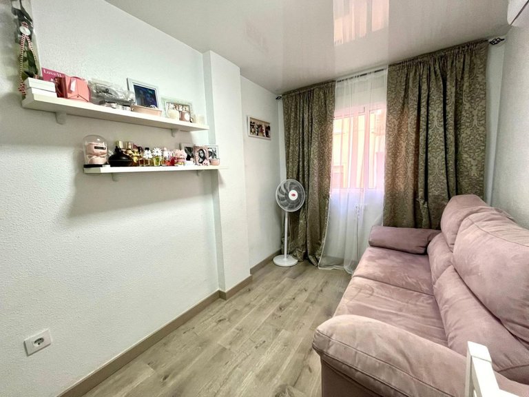Apartment for Sale in Torrevieja, Alicante 19