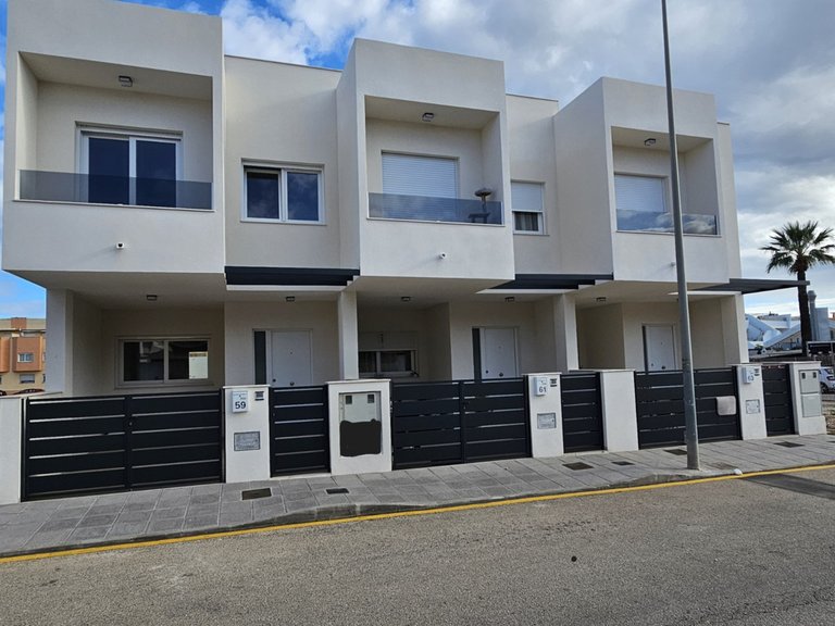 Villa for Sale in Pilar De La Horadada, Alicante 25