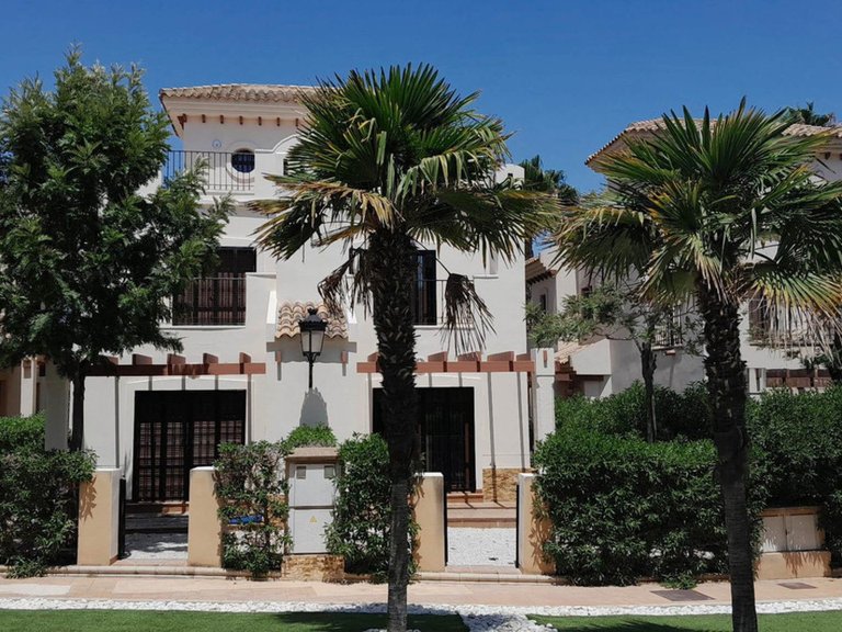 Villa for Sale in Algorfa, Alicante 1