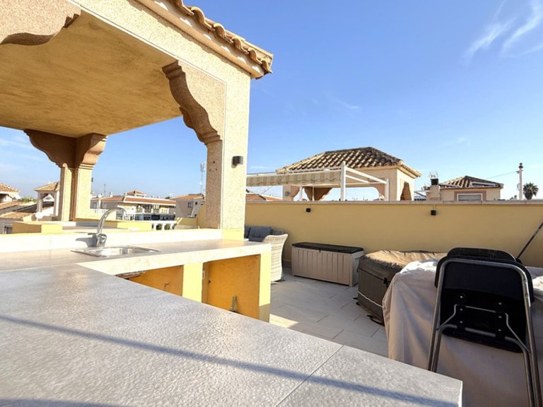 Villa for Sale in Torrevieja, Alicante 32