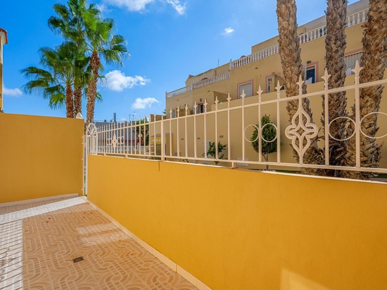 Apartment for Sale in Orihuela Costa, Alicante 29