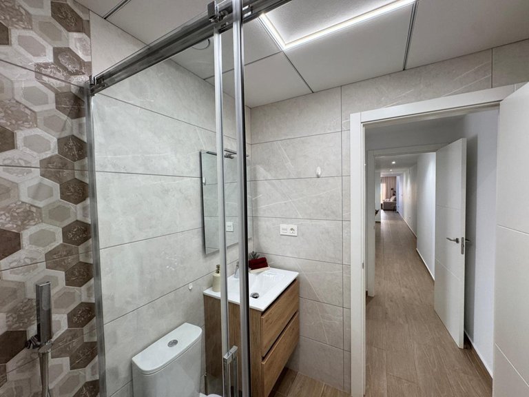 Apartment for Sale in Torrevieja, Alicante 17