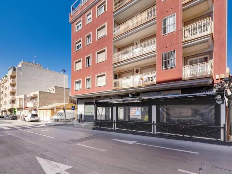 Apartment for Sale in Torrevieja, Alicante 40
