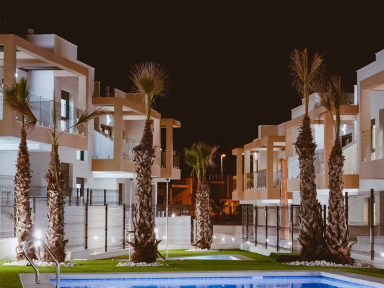 Apartment for Sale in Villamartin, Alicante 40
