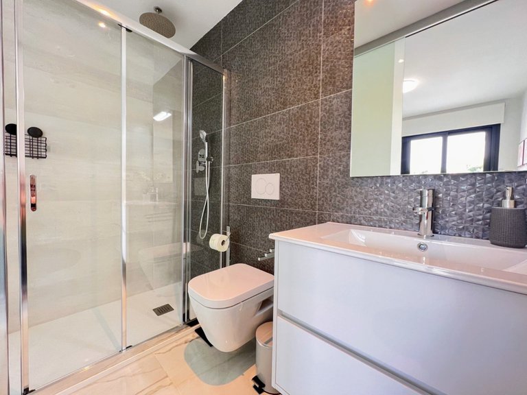 Apartment for Sale in Los Altos, Alicante 22