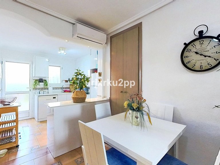 Villa for Sale in Playa Flamenca, Alicante 6