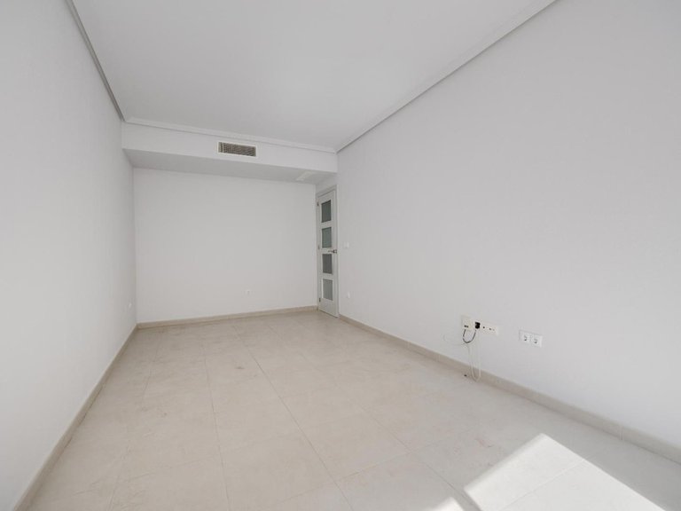 Apartment for Sale in Torrevieja, Alicante 15