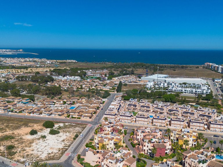 Apartment for Sale in Los Altos, Alicante 35