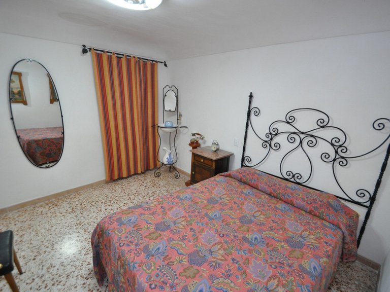 Villa for Sale in Pinoso, Alicante 8