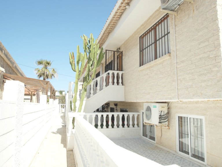Villa for Sale in La Mata, Alicante 7