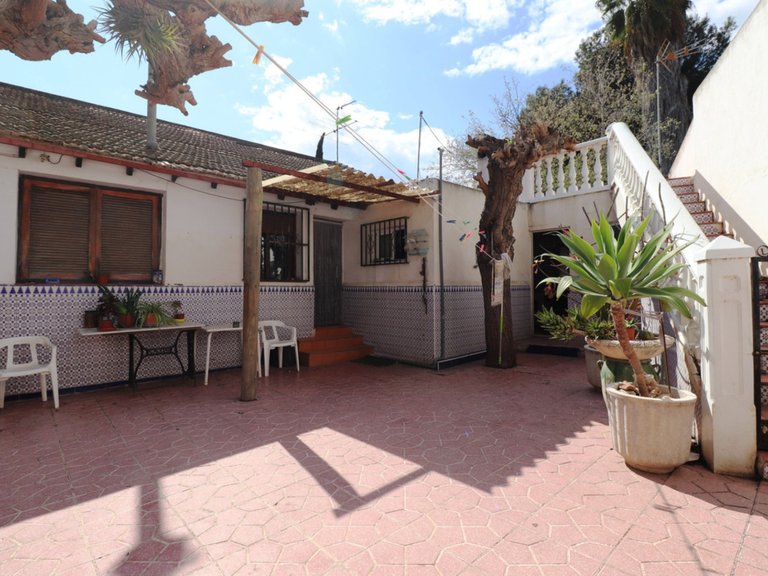 Villa for Sale in Heredades, Alicante 3