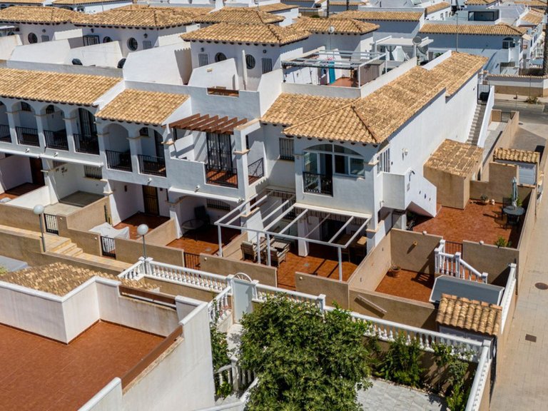 Apartment for Sale in Punta Prima, Alicante 1