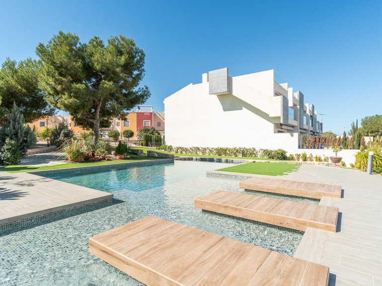 Apartment for Sale in Los Balcones, Alicante 9