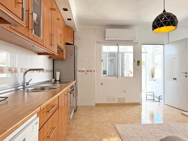 Villa for Sale in Torrevieja, Alicante 7