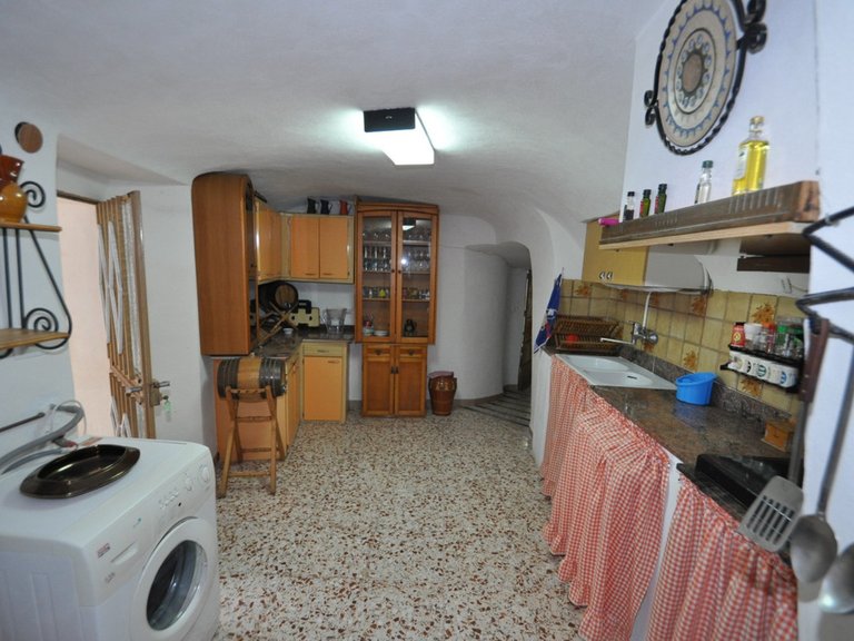 Villa for Sale in Pinoso, Alicante 9