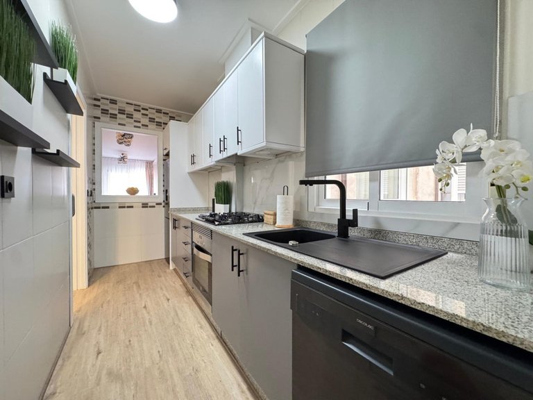 Apartment for Sale in Torrevieja, Alicante 17