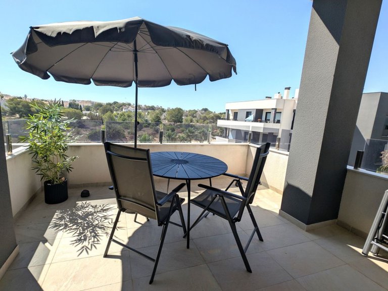 Apartment for Sale in Los Altos, Alicante 2