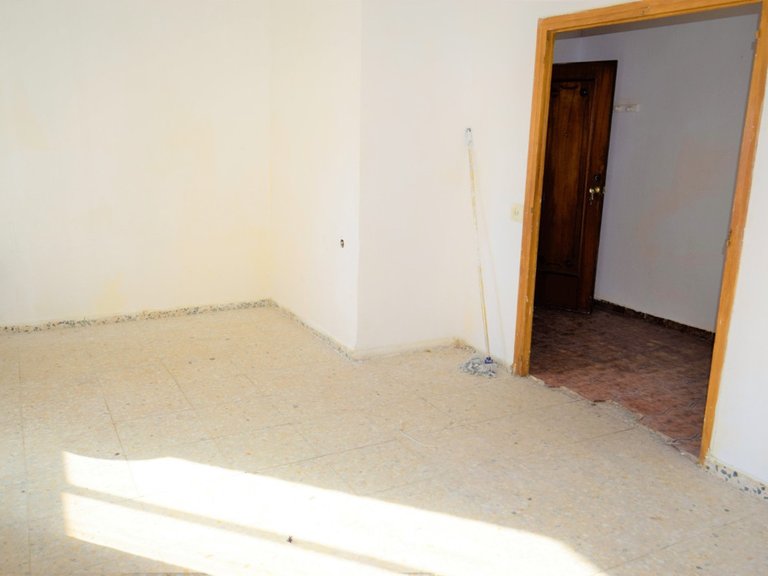 Apartment for Sale in Guardamar Del Segura, Alicante 4