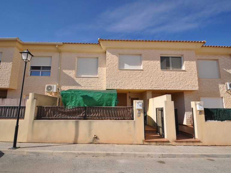 Villa for Sale in Pinoso, Alicante 1