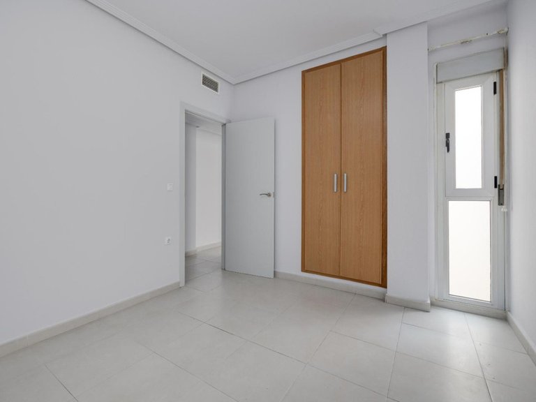 Apartment for Sale in Torrevieja, Alicante 27