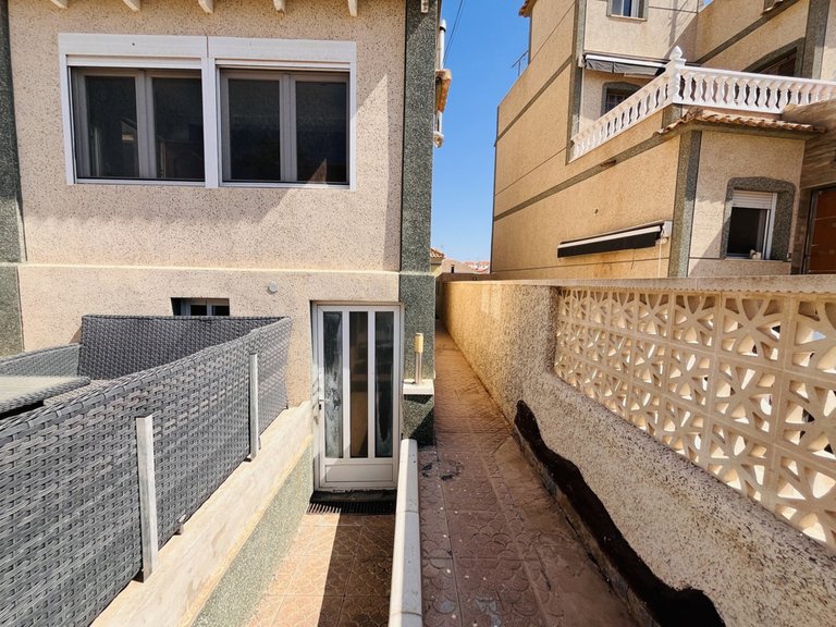 Villa for Sale in San Miguel De Salinas, Alicante 30