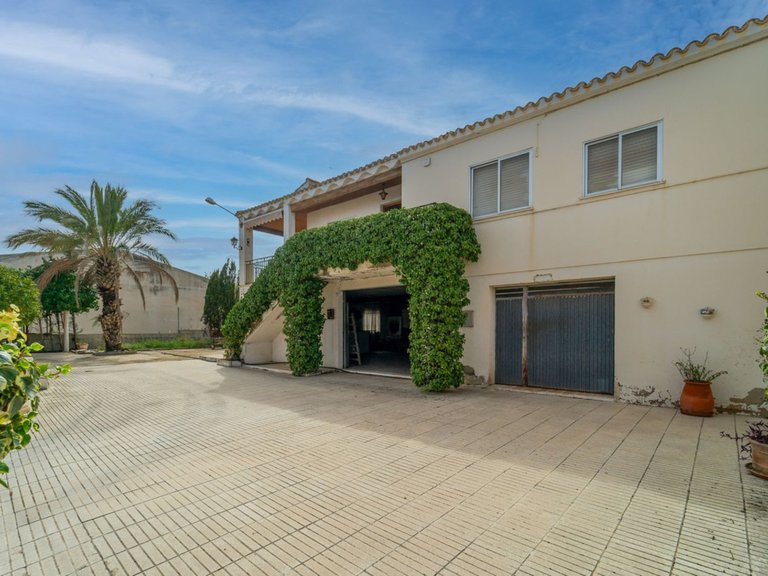 Villa for Sale in Salinas, Alicante 21