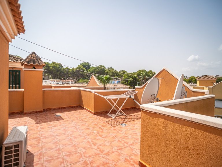 Villa for Sale in Torrevieja, Alicante 27