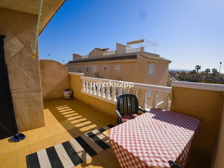 Villa for Sale in Torrevieja, Alicante 23