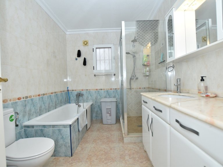 Villa for Sale in Algorfa, Alicante 18