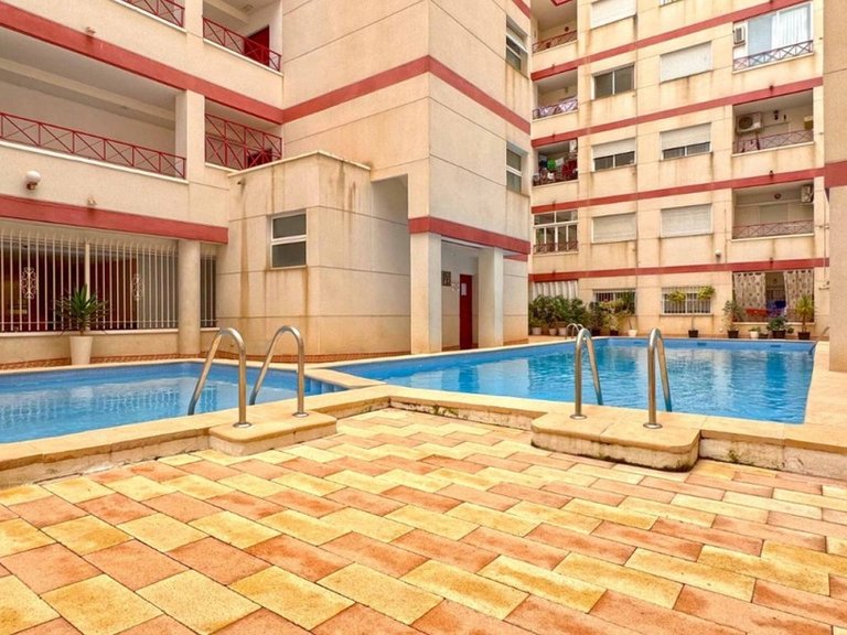 Apartment for Sale in Torrevieja, Alicante 30
