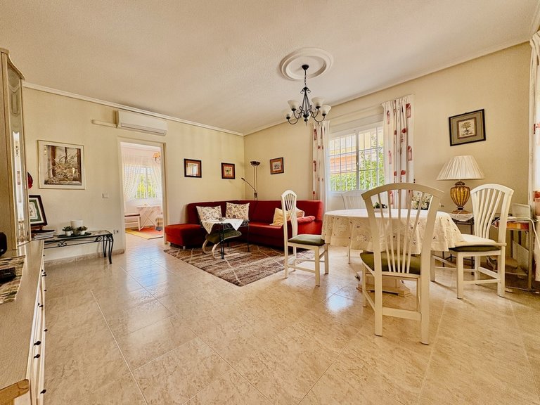 Villa for Sale in Rojales, Alicante 3