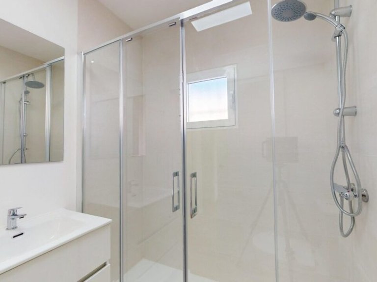 Villa for Sale in Villamartin, Alicante 13