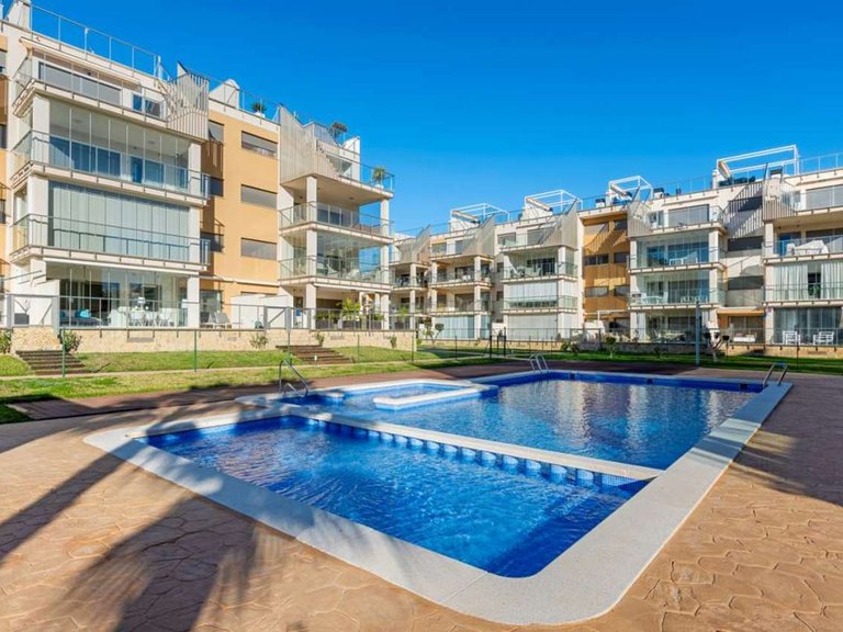 Apartment for Sale in Villamartin, Alicante 28