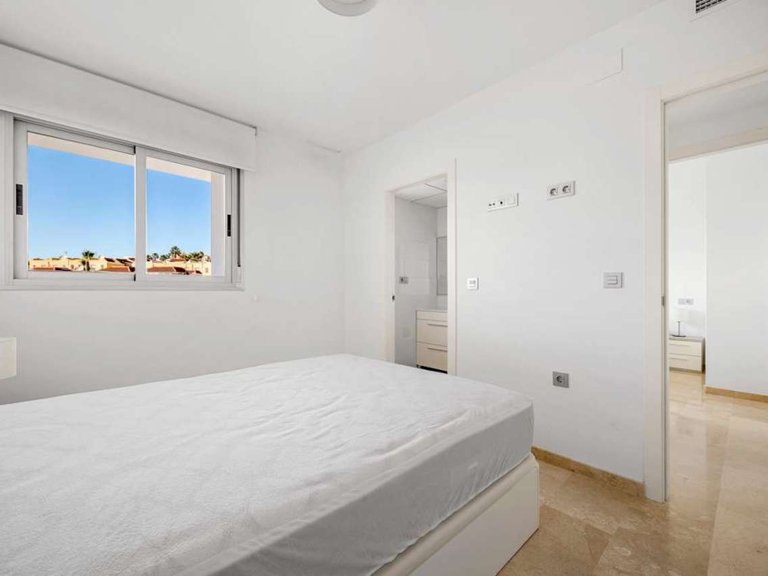 Apartment for Sale in Villamartin, Alicante 13