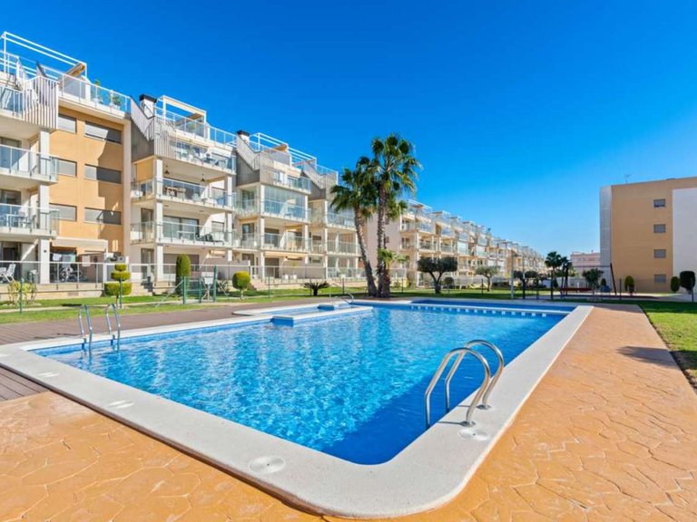 Apartment for Sale in Villamartin, Alicante 31