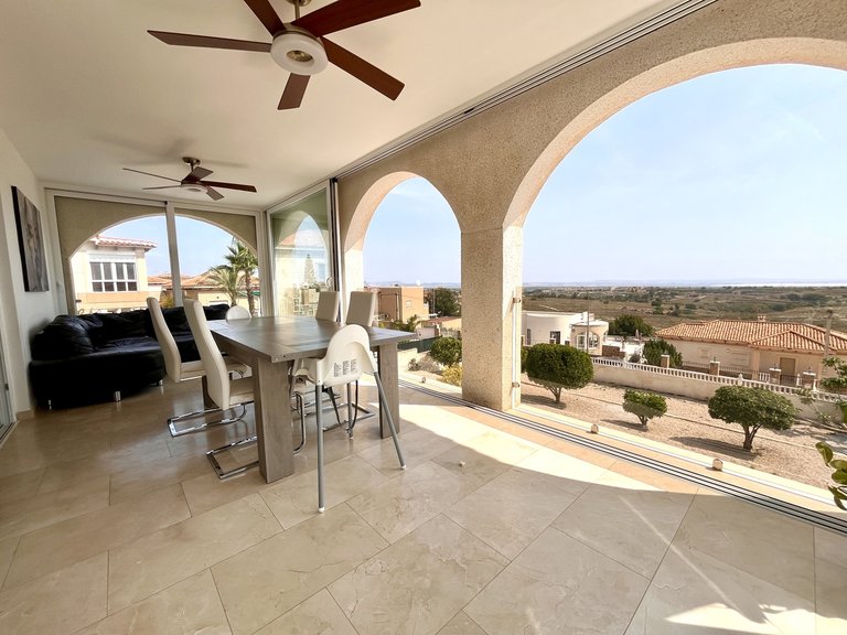 Villa for Sale in San Miguel De Salinas, Alicante 8