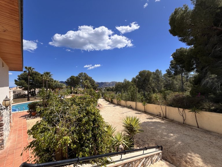 Villa for Sale in La Nucia, Alicante 41