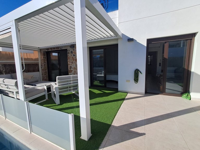 Villa for Sale in Costa Blanca Villamartin, Alicante 16