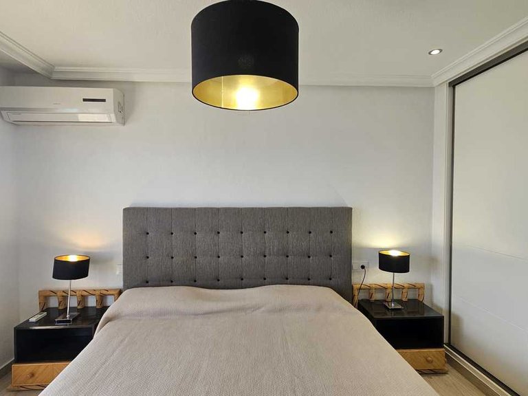 Apartment for Sale in Costa Blanca Mil Palmeras, Alicante 17