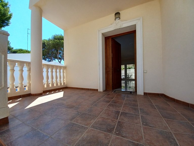 Villa for Sale in Cabo Roig, Alicante 10