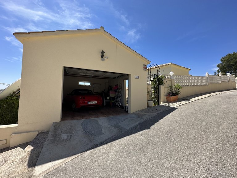 Villa for Sale in Las Ramblas, Alicante 41