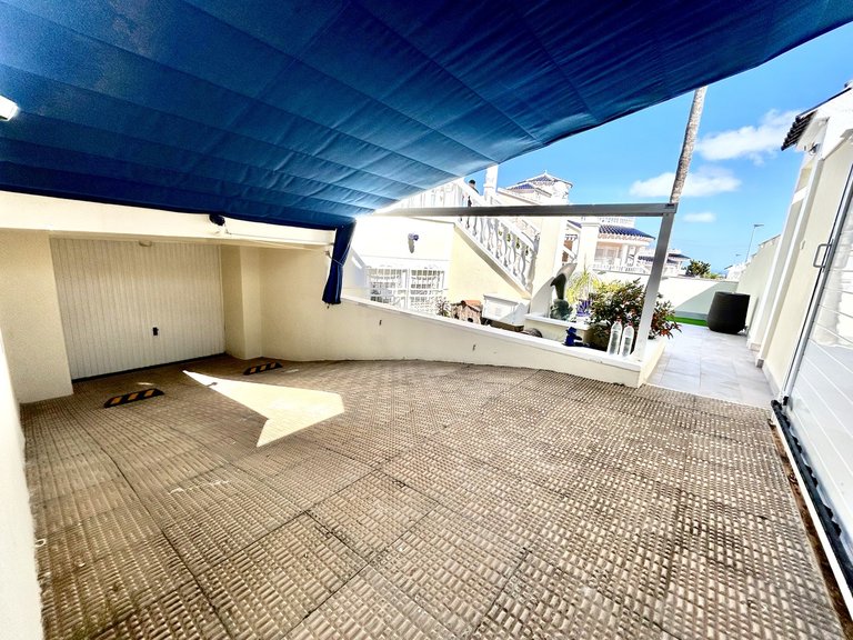 Villa for Sale in Inland Pinar De Campoverde, Alicante 35