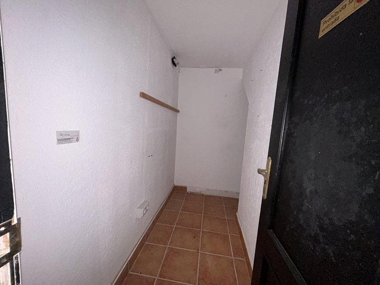 Commercial for Sale in Villamartin, Alicante 23