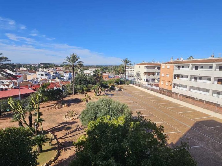 Apartment for Sale in Costa Blanca Mil Palmeras, Alicante 35