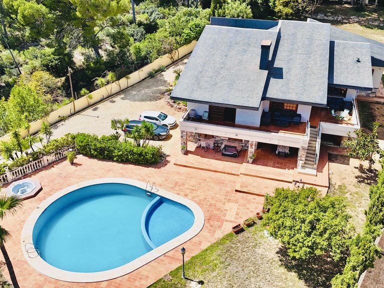 Villa for Sale in La Nucia, Alicante 2