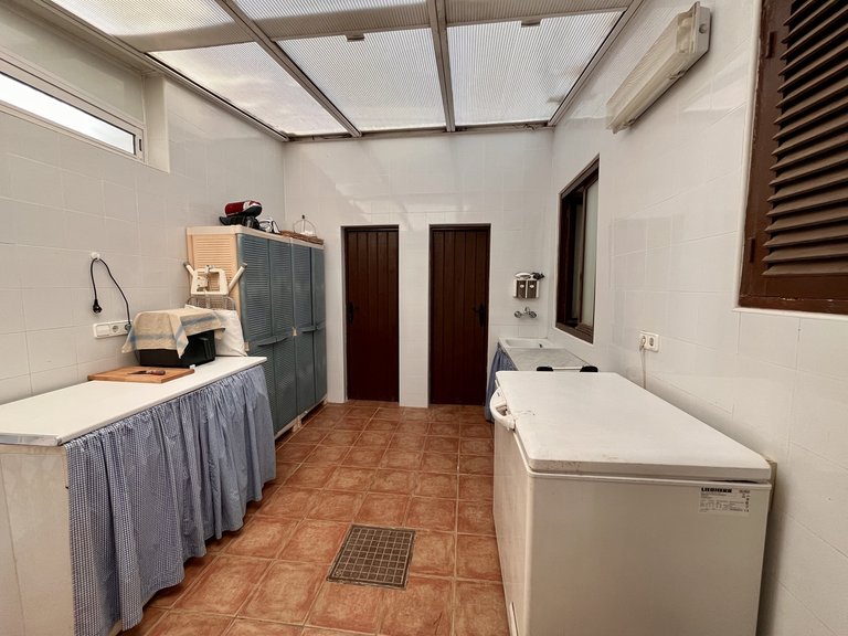 Villa for Sale in Cabo Roig, Alicante 18