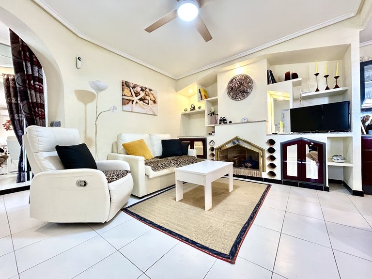 Apartment for Sale in Los Altos, Alicante 9