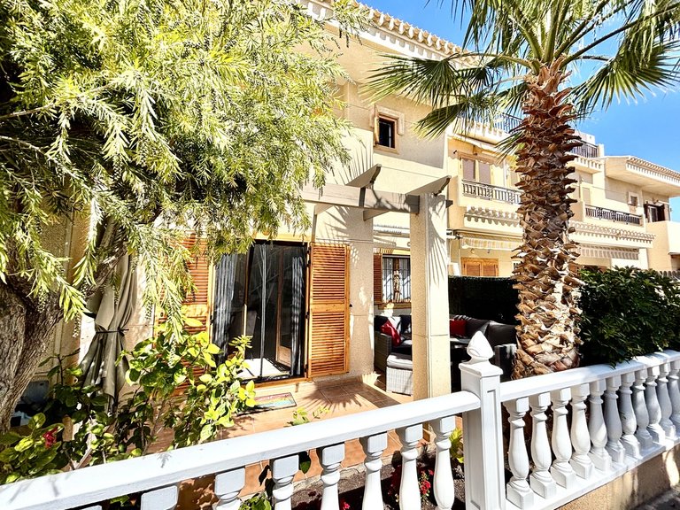 Town House for Sale in Playa Flamenca, Alicante 35