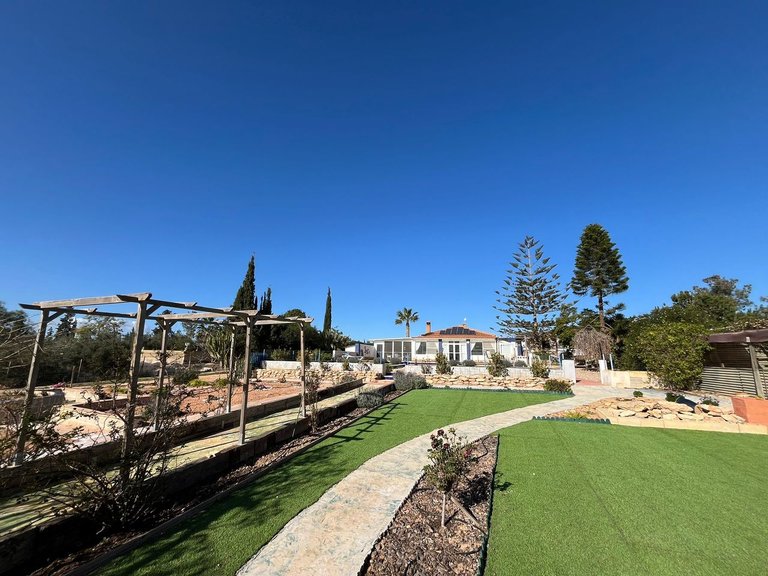 Villa for Sale in Inland La Torre Golf Resort, Murcia 38