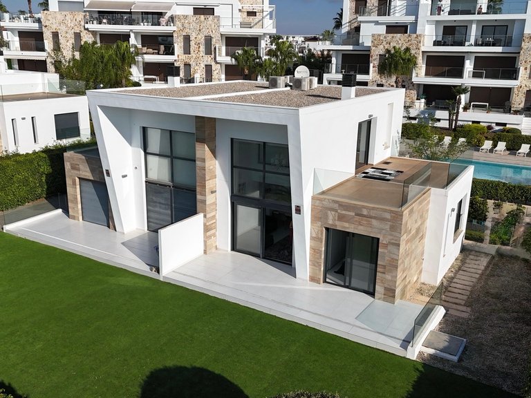 Villa for Sale in Inland Los Dolses, Alicante 3